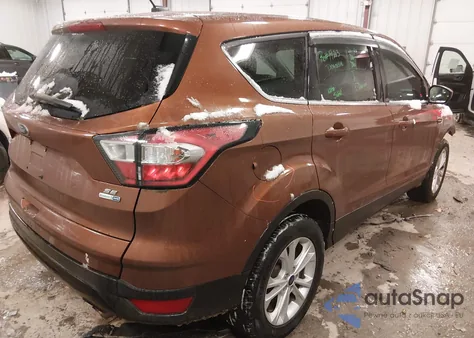 2017 Ford Escape Se z USA, uszkodzony, nr VIN 1FMCU9GD7HUB02653
